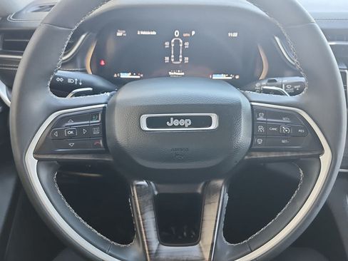 Used 2023 Jeep Grand Cherokee L Limited RWD image 22