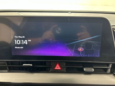 Used 2023 Kia Sportage EX AWD/4WD image 13