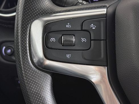 Used 2025 Chevrolet Blazer LT AWD/4WD image 31