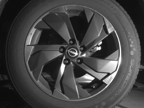 Used 2025 Nissan Rogue SV FWD image 14