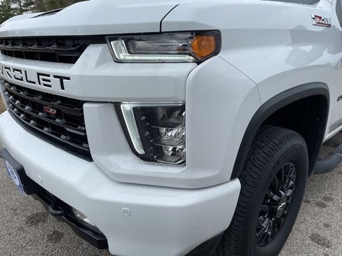 Used 2022 Chevrolet Silverado 2500 LTZ w/ LTZ Plus Package image 9