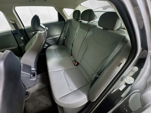 Used 2025 Kia K4 FWD image 27