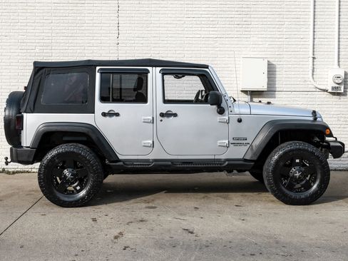 Used 2011 Jeep Wrangler Unlimited Sport image 6