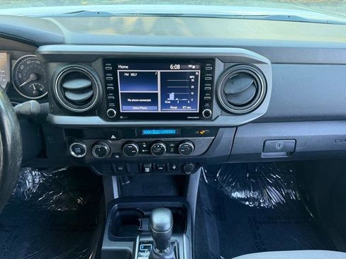 Used 2021 Toyota Tacoma TRD Off-Road image 29