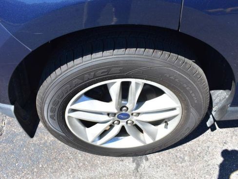 Used 2017 Ford Edge SEL w/ Equipment Group 201A AWD/4WD image 24