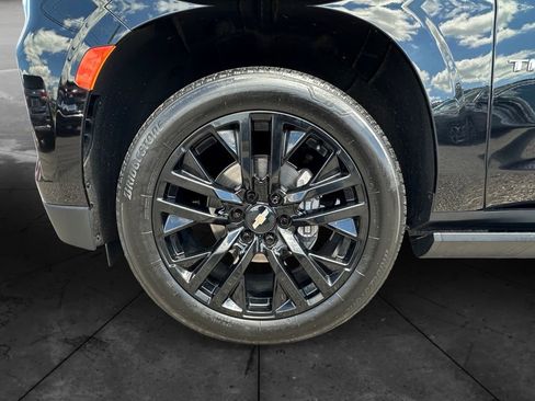 Used 2023 Chevrolet Tahoe High Country AWD/4WD image 14