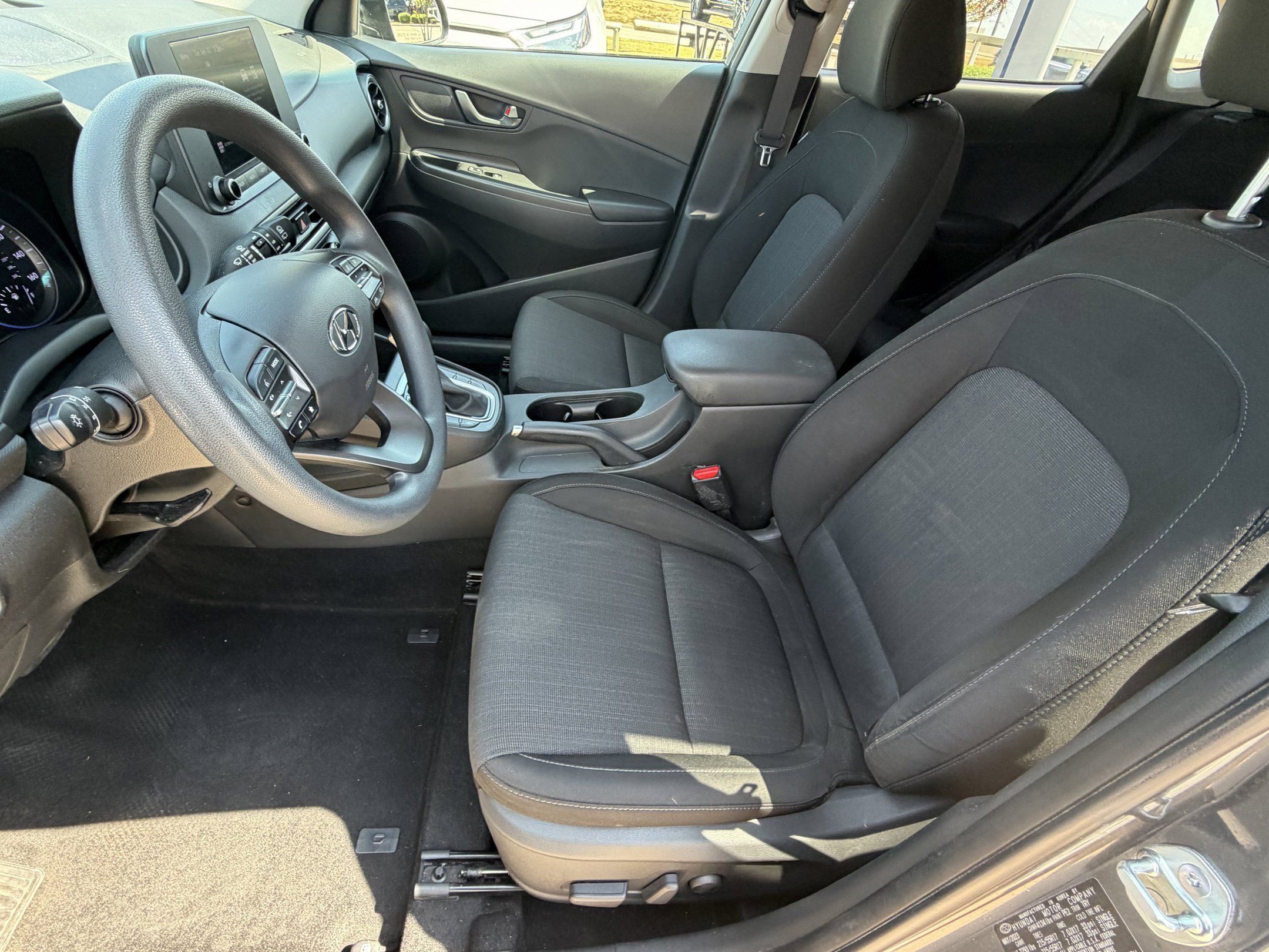 Used 2023 Hyundai Kona SEL AWD/4WD image 23
