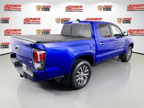 Certified 2022 Toyota Tacoma Limited image 18