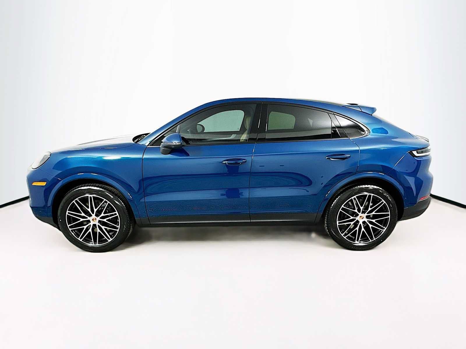 Used 2026 Porsche Cayenne Coupe AWD/4WD image 2