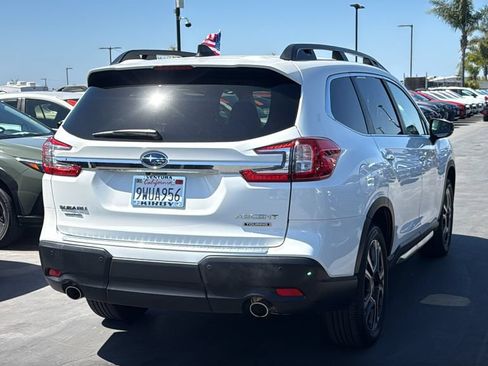 Certified 2025 Subaru Ascent Touring w/ Popular Package #2 AWD/4WD image 6