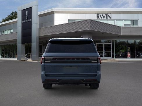 New 2025 Lincoln Navigator Reserve w/ Jet Appearance Package image 5