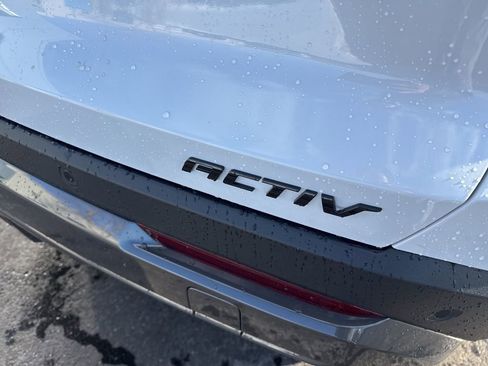New 2026 Chevrolet Equinox ACTIV w/ Safety and Technology Package AWD/4WD image 11