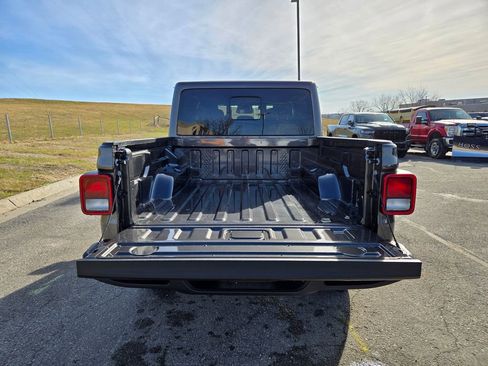 New 2026 Jeep Gladiator Sport AWD/4WD image 27
