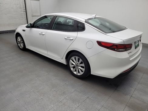 Used 2018 Kia Optima S FWD image 3