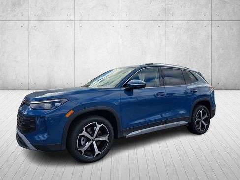 New 2025 Volkswagen Tiguan SE image 1