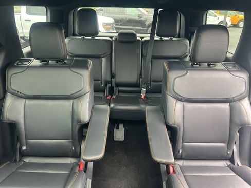 Used 2025 Ford Expedition Tremor AWD/4WD image 19