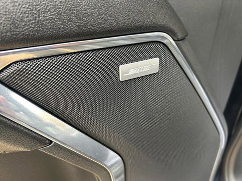 Used 2024 GMC Sierra 2500 SLT w/ SLT Premium Package image 18