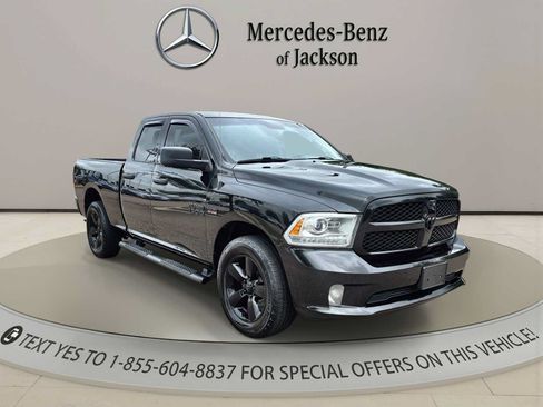 Used 2018 RAM 1500 Express w/ Black Ram 1500 Express Group AWD/4WD image 2