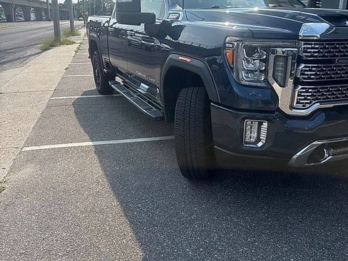 Used 2020 GMC Sierra 2500 Denali w/ Denali Ultimate Package AWD/4WD image 1