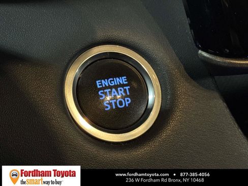 Used 2020 Toyota Highlander XLE image 25