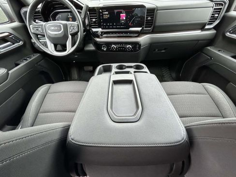 Used 2024 GMC Sierra 1500 Elevation AWD/4WD image 12