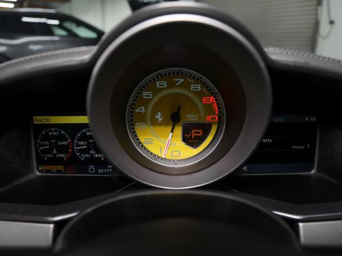 Used 2015 Ferrari 458 Spider RWD image 51