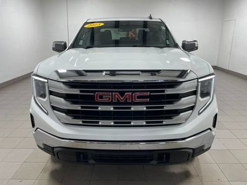 Used 2023 GMC Sierra 1500 SLE AWD/4WD image 2