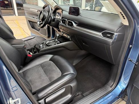 Used 2018 MAZDA CX-5 Touring image 17