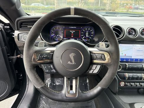 Used 2020 Ford Mustang Shelby GT500 w/ Technology Package image 11