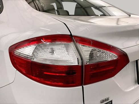 Certified 2019 Ford Fiesta SE w/ Cold Weather Package FWD image 28