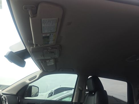 Used 2020 Toyota Tundra SR5 w/ SR5 Leather Package image 19