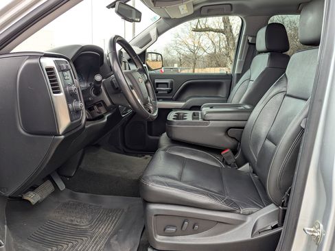 Used 2018 Chevrolet Silverado 1500 LT w/ All Star Edition image 10