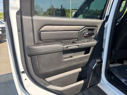 New 2026 RAM 2500 Limited AWD/4WD image 28