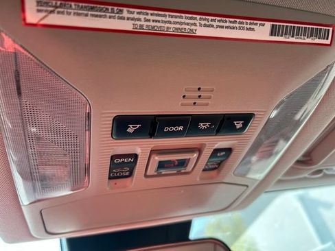 Used 2021 Toyota RAV4 XLE w/ Convenience Package FWD image 24