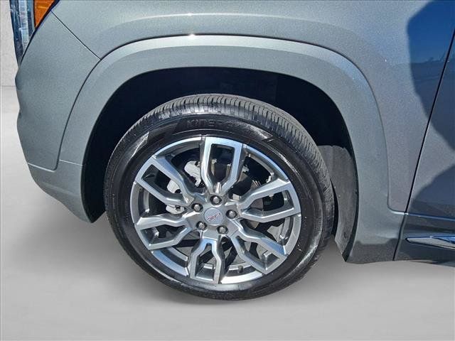 Used 2023 GMC Terrain Denali AWD/4WD image 25
