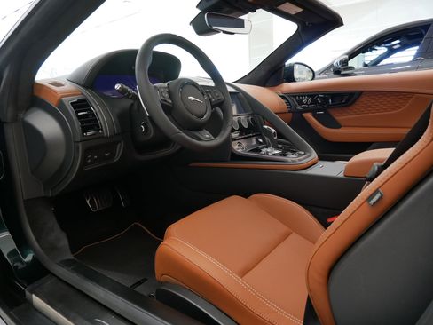 New 2024 Jaguar F-TYPE R image 5