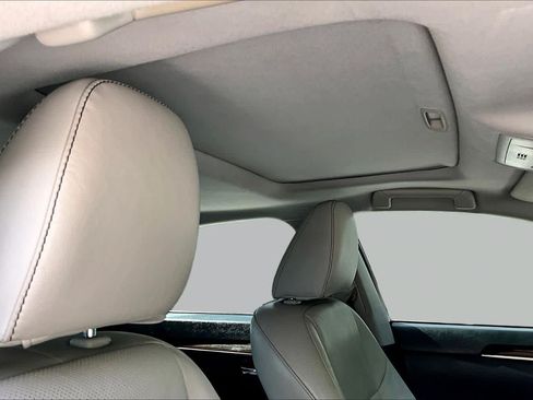 Used 2017 Lexus ES 350 w/ Luxury Package FWD image 13