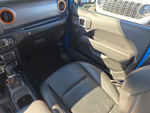 Used 2022 Jeep Gladiator Mojave w/ LED Lighting Group image 17