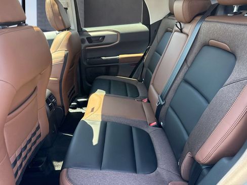 Used 2025 Ford Bronco Sport Outer Banks w/ Outer Banks Tech Package+ AWD/4WD image 14