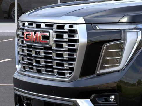 New 2026 GMC Yukon Denali w/ Advanced Technology Package AWD/4WD image 13