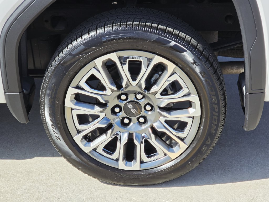 Used 2024 GMC Sierra 1500 Denali Ultimate AWD/4WD image 8