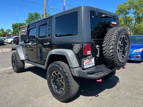 Used 2015 Jeep Wrangler Unlimited Rubicon AWD/4WD image 5