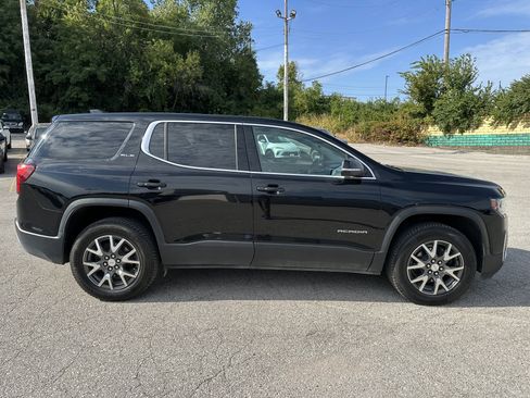Used 2022 GMC Acadia SLE image 8