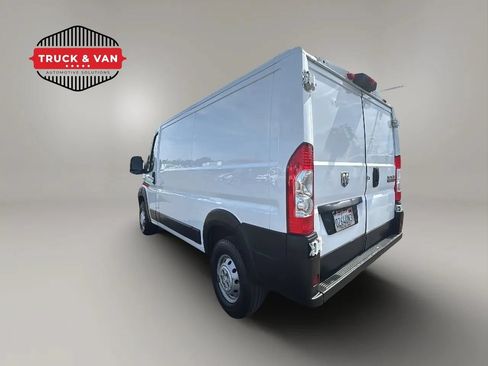 Used 2022 RAM ProMaster 2500 FWD image 3