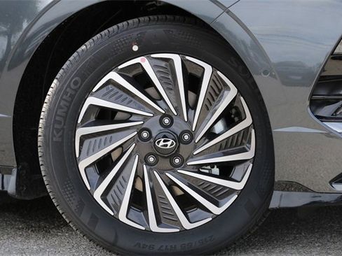 New 2026 Hyundai Sonata Limited image 2