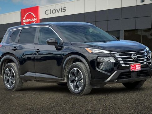 Used 2025 Nissan Rogue SV AWD/4WD image 10