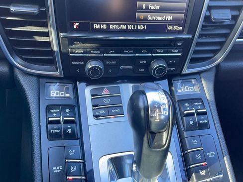 Used 2015 Porsche Panamera S RWD image 15