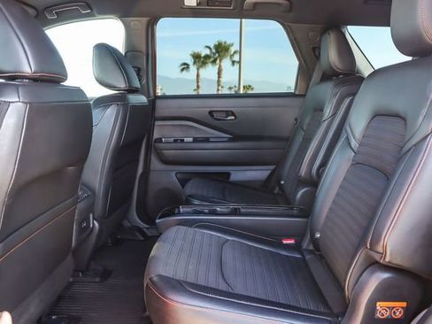 Used 2024 Nissan Pathfinder Rock Creek image 18