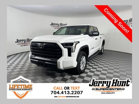 Used 2024 Toyota Tundra SR5 image 1