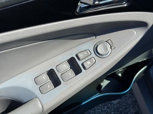 Used 2014 Hyundai Sonata Limited w/ Technology Package 05 FWD image 15